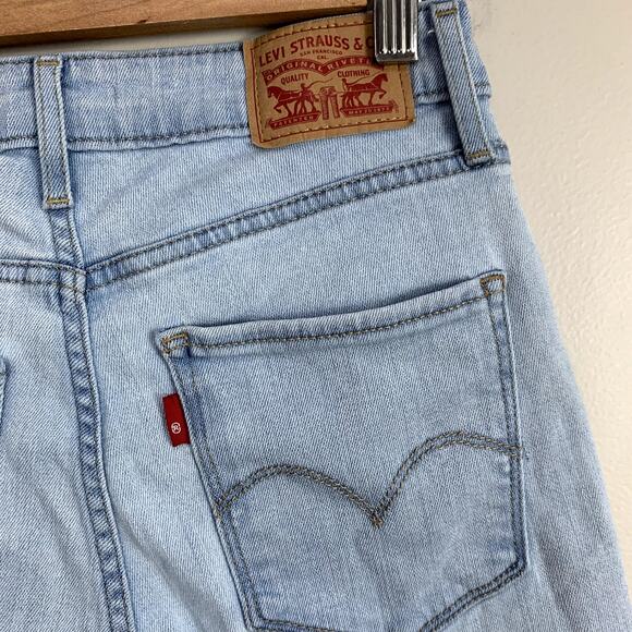 Levi's Studded 721 High Rise Skinny Jeans Raw Hem Light Wash 26 W26 L30 - Picture 9 of 10